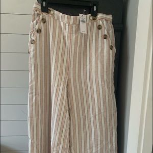 AE wide leg ankle pants dusty rose /white stripped